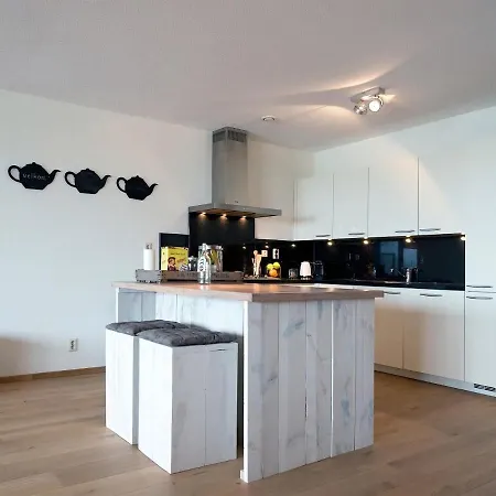 Sea View In With Balcony 公寓