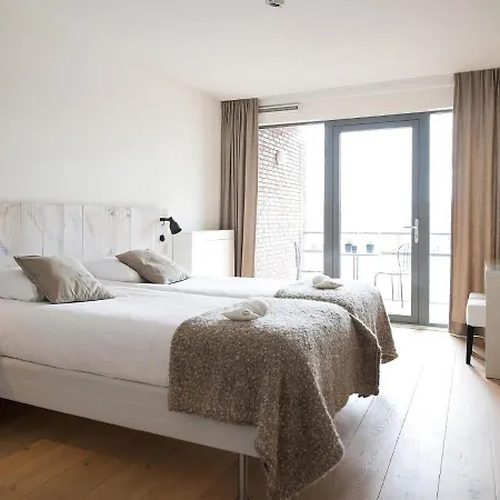 Sea View In With Balcony